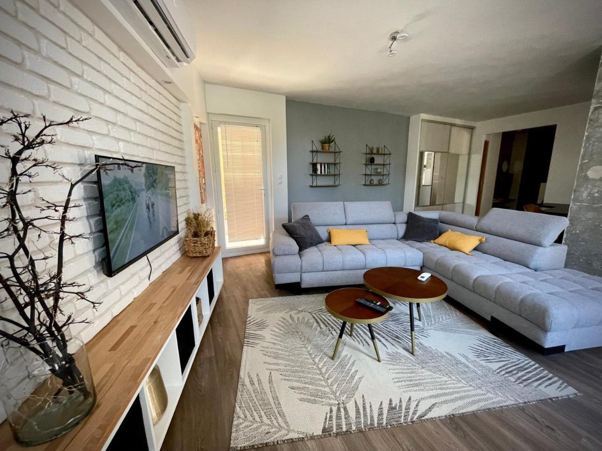 Tres Bel Appartement Central, Au Calme Avec Balneo Περπινιάν Εξωτερικό φωτογραφία